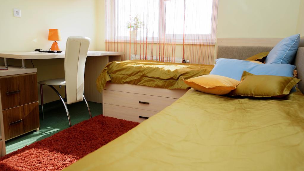 City Hostel Panorama Oezjhorod Kamer foto