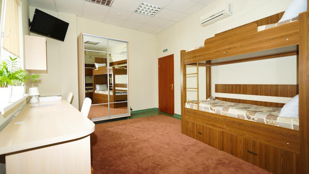 City Hostel Panorama Oezjhorod Kamer foto